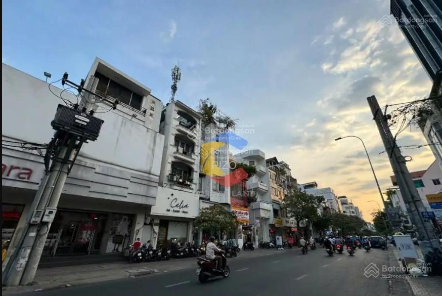 Mặt tiền nguyễn đình chiểu, f5, q3, 4.6x11.7.dts 160,3m2. 2t. dòng tiền tốt.  0906 480 ***
