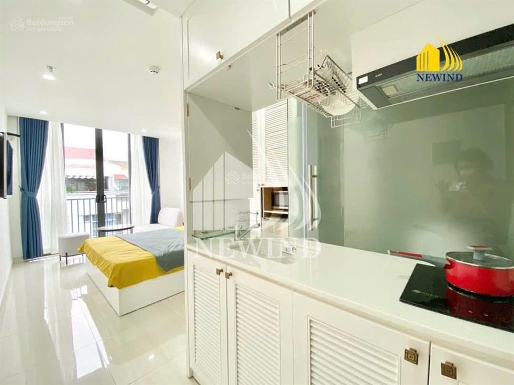 Cho thuê phòng ban công 30m2 quận 3 đ. nguyễn đình chiểu gần ueh hồ con rùa dinh độc lập cv tao đàn