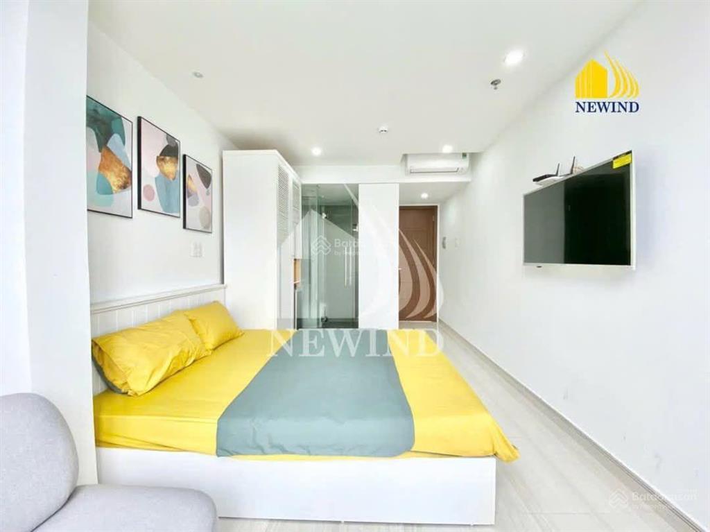 Cho thuê phòng ban công 30m2 quận 3 đ. nguyễn đình chiểu gần ueh hồ con rùa dinh độc lập cv tao đàn