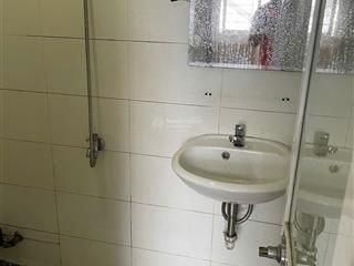 Tìm nữ ở ghép, ưu tiên nhân viên văn phòng và sinh viên, cần tìm nữ ở ghép có tính sạch sẽ gọn gàng