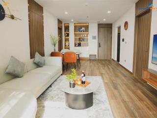 Quỹ căn 2 pn  tầng trung đến cao  view trực diện biển, sông hàn  ngay cạnh phố tây sầm uất