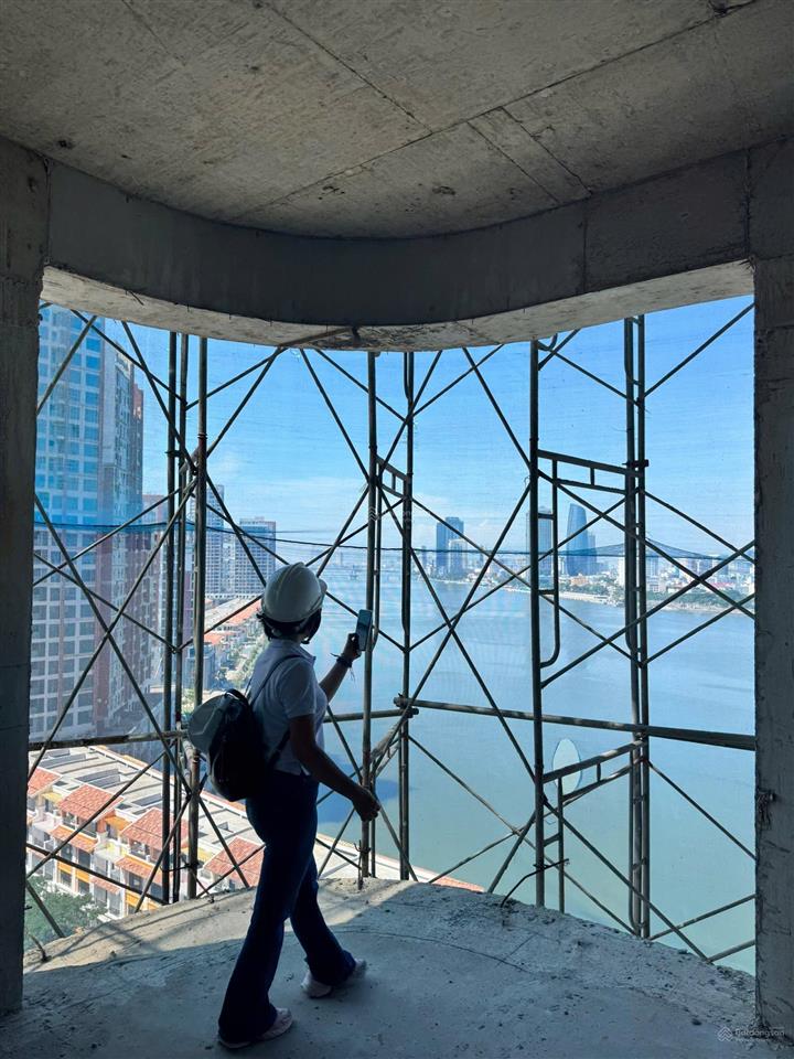 Khách cần tiền bán nhanh căn 2pn tầng cao view vip  giá bán nhanh cực hợp lý  nhanh tay thì còn a