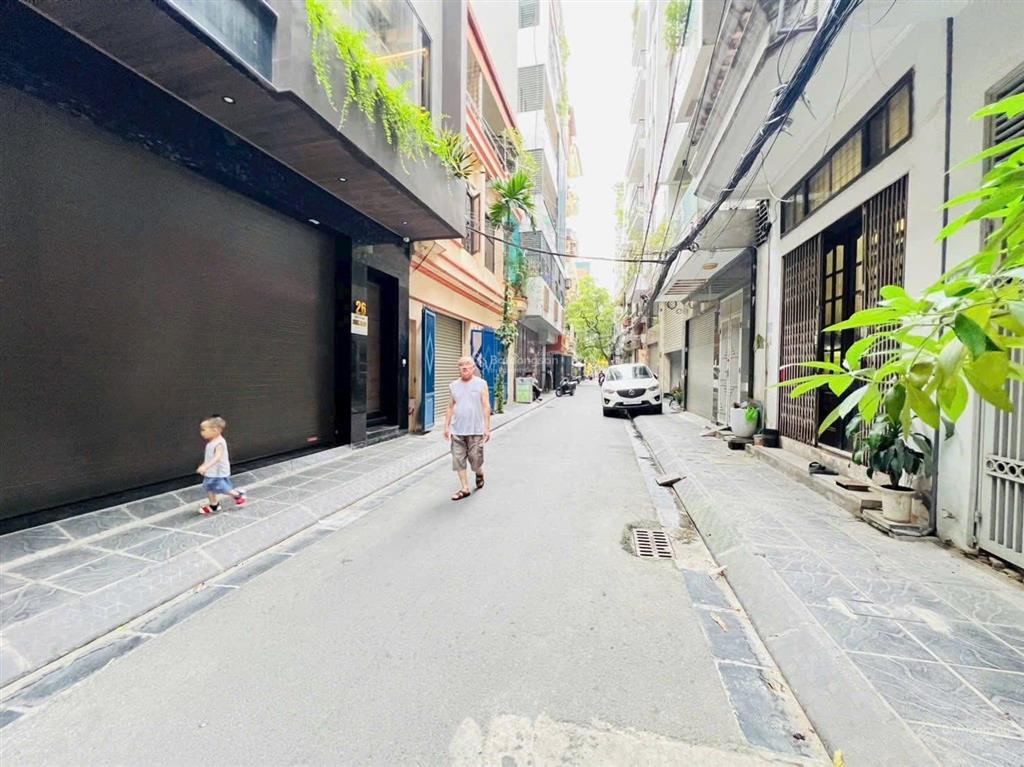 Phân lô qđ ôtô tránh ôtô vào nhà ngõ nông mặt tiền rộng phố vương thừa vũ dt 91 m giá chào 24,5 tỷ