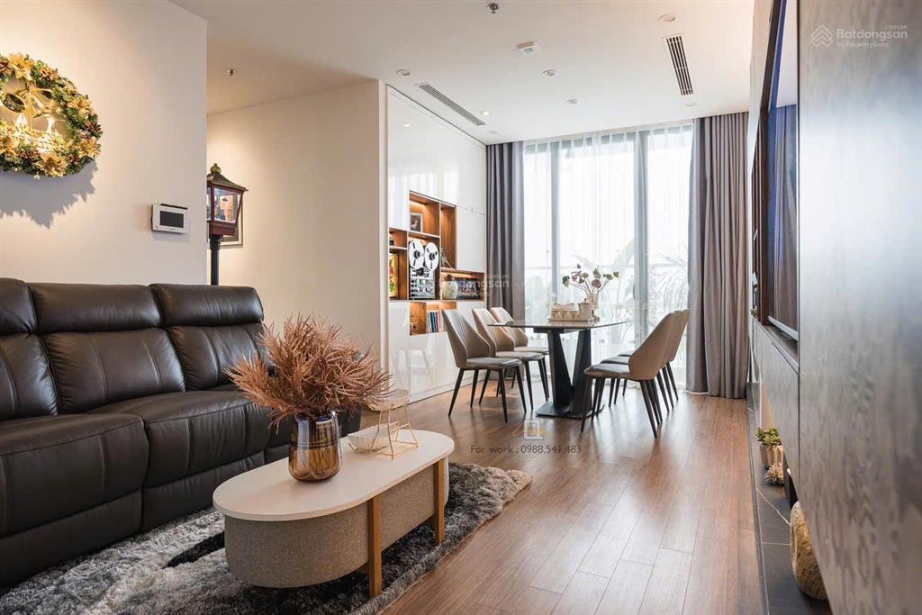 Chính chủ bán gấp ch cc thăng long number one 117m2 view hồ sđcc có slot ôtô 200k giá 9,5 tỷ