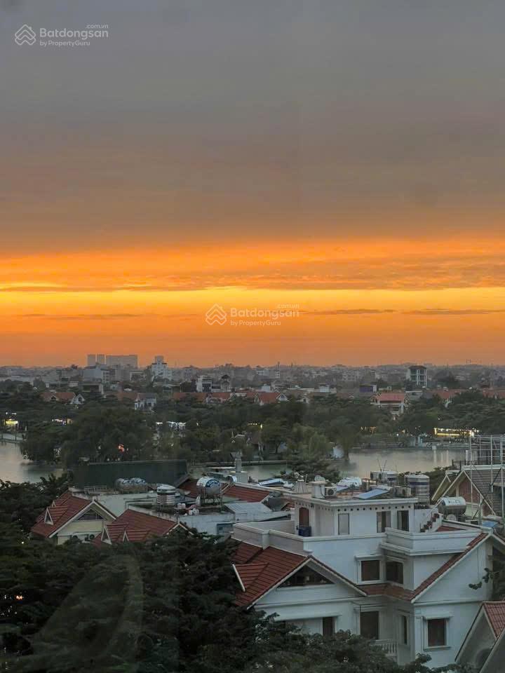 Chính chủ bán căn hộ cc golden field  mỹ đình 148m duplex 4n3vs hướng đn full nt sdcco966769078