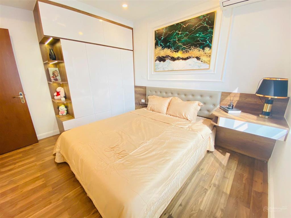 Chính chủ bán ch green diamond 93 láng hạ 140m 3pn 125tr/m2 full nt, view hồ, sđcco966769078