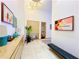 Chính chủ bán ch 100m23n2vs8tỷ cc green stars  234 phạm văn đồng, full nt, view hồ 0966 769 ***