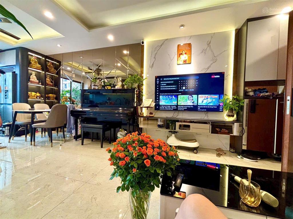 Chính chủ gửi bán ch 105m2 3n2vs giá 10tỷ chung cư vinhomes gardenia full nội thất, sđcc 0966 769 ***