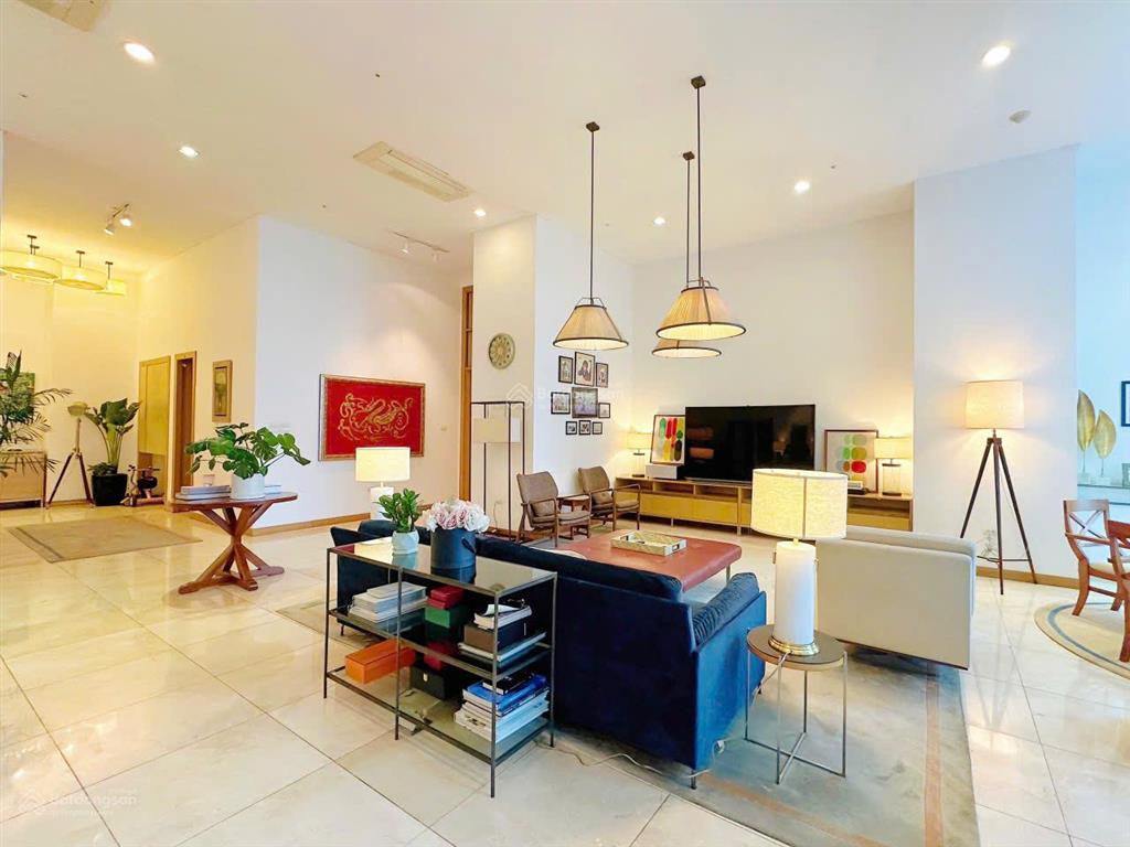 Cần bán gấp căn hộ 124m2 3pn, 2wc hướng mát tại chung cư flc landmark tower lê đức thọ, giá 8 tỷ bp