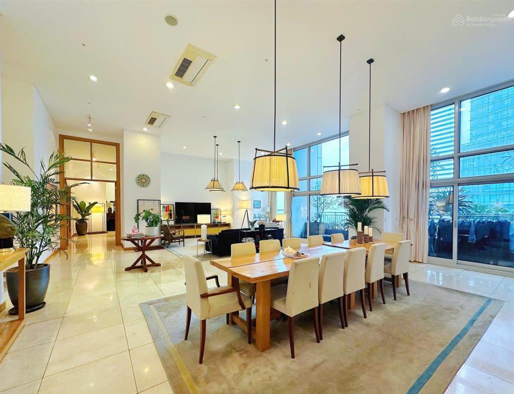 Cần bán gấp căn hộ 124m2 3pn, 2wc hướng mát tại chung cư flc landmark tower lê đức thọ, giá 8 tỷ bp