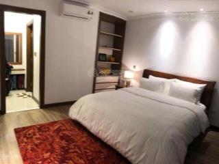 Chuyển nhà to cần bán ch 2n2vs 100m cc chelsea park  trung kính,giá 9.4 tỷ full nt có slot ô tô sd