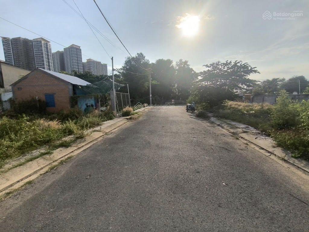 Cần đất thủ đức để xây dựng xem ngay nền 67m2 giá 2 tỷ 390 ngay đường phước thiện