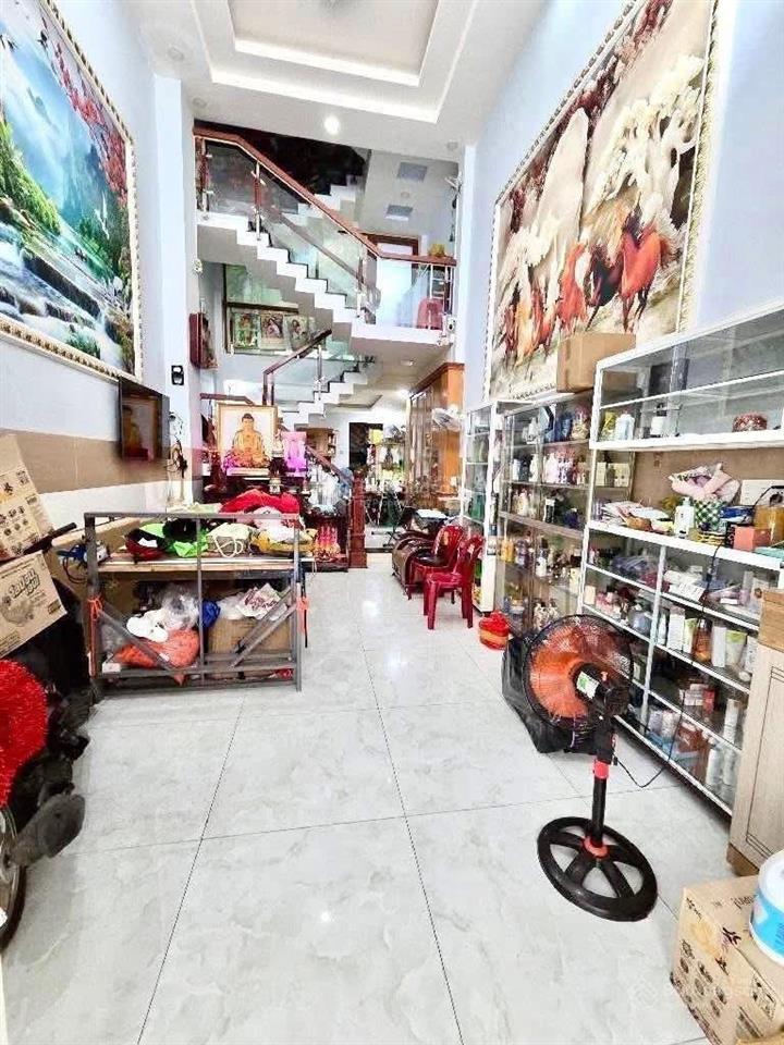 Bán nhanh nhà tân phú đường tây thạnh. chỉ cần 2 tỷ 2 vào ở ngay nhà 50m2