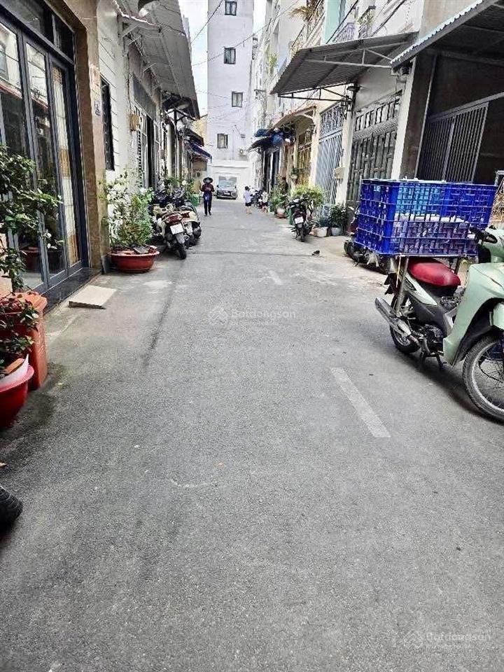 Bán nhanh nhà tân phú đường tây thạnh. chỉ cần 2 tỷ 2 vào ở ngay nhà 50m2