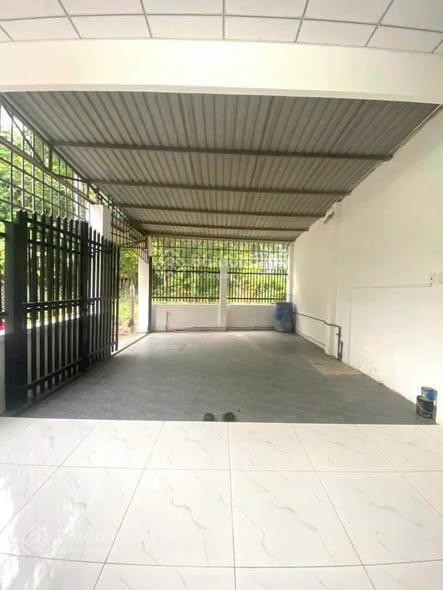 Không có căn thứ 2 tại thủ dầu một 60m2 chỉ cần 2,4 tỷ. ở hoặc cho thuê 12tr thì quá tốt