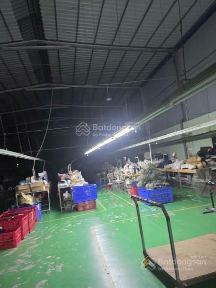 Thua lỗ cần sang nhượng xưởng 500m² tại tân uyên giá 3,5 tỷ