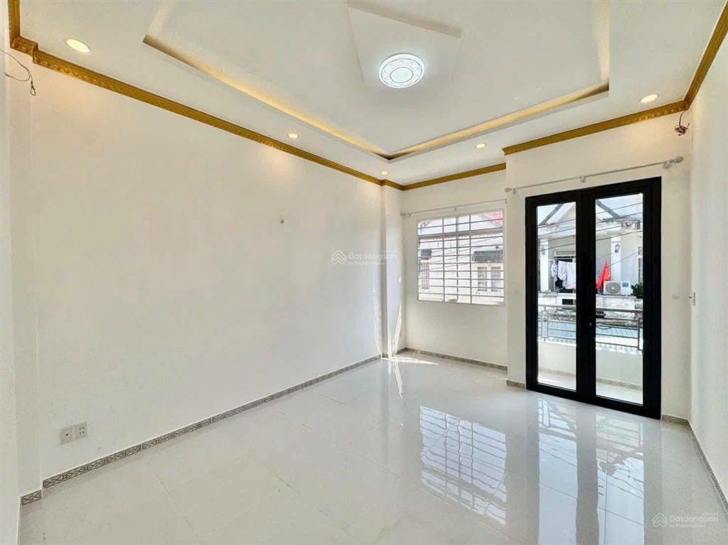 Không thể bỏ lỡ! nhà dĩ an 70m² chỉ với 2 tỷ 3 đường ô tô 7m