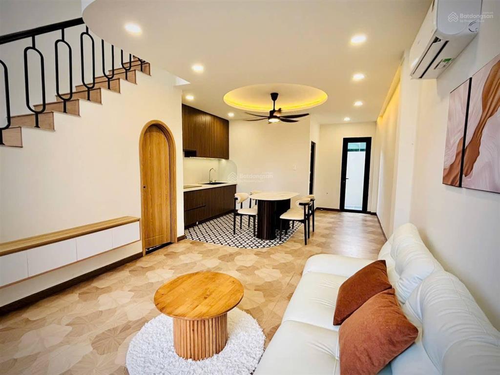 Nhà mới ngay gần kcn sóng thần 120m2 ngang 6m