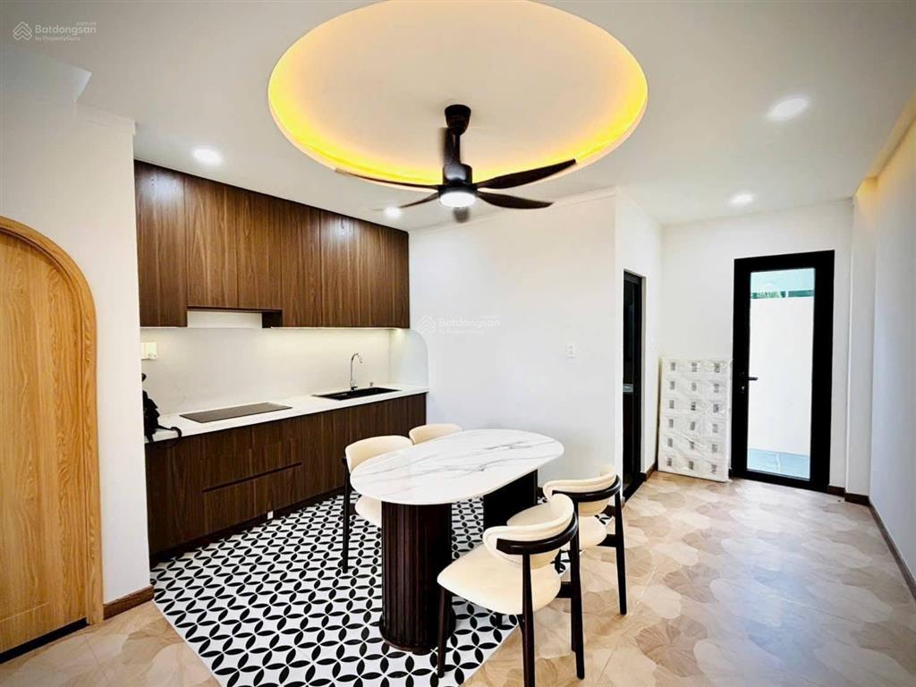 Nhà mới ngay gần kcn sóng thần 120m2 ngang 6m
