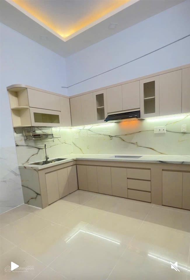 Ông ích khiêm hẻm 8m, nhà mới 4 tầng. cách quận 13 10phút.