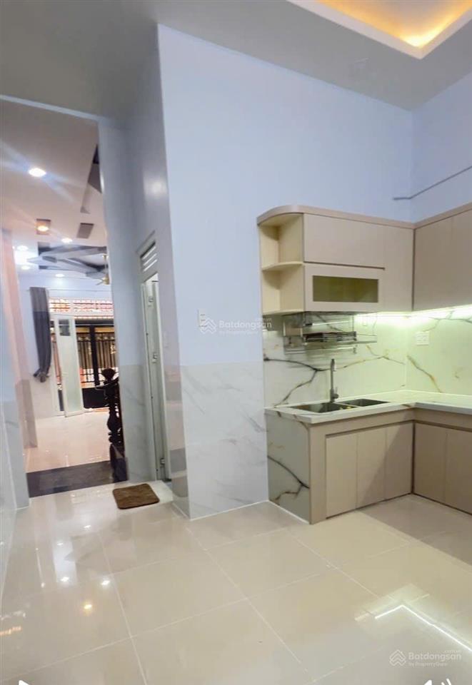 Ông ích khiêm hẻm 8m, nhà mới 4 tầng. cách quận 13 10phút.