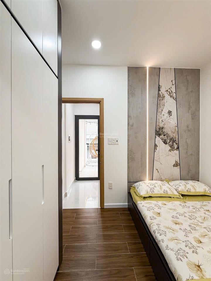 Vip ngay khu ẩm thực phan xích long 3 tầng btct 3pn + phòng nghỉ chỉ 5.68 tỷ tl