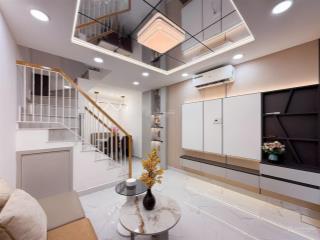 Nhà mới ở ngay khu ẩm thực phan xích long 3 tầng btct 3pn + phòng nghỉ chỉ 5.68 tỷ tl