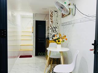 Nhà tân bình nhỉnh 1 tỷ không có căn thứ 2, dtst 18m2.