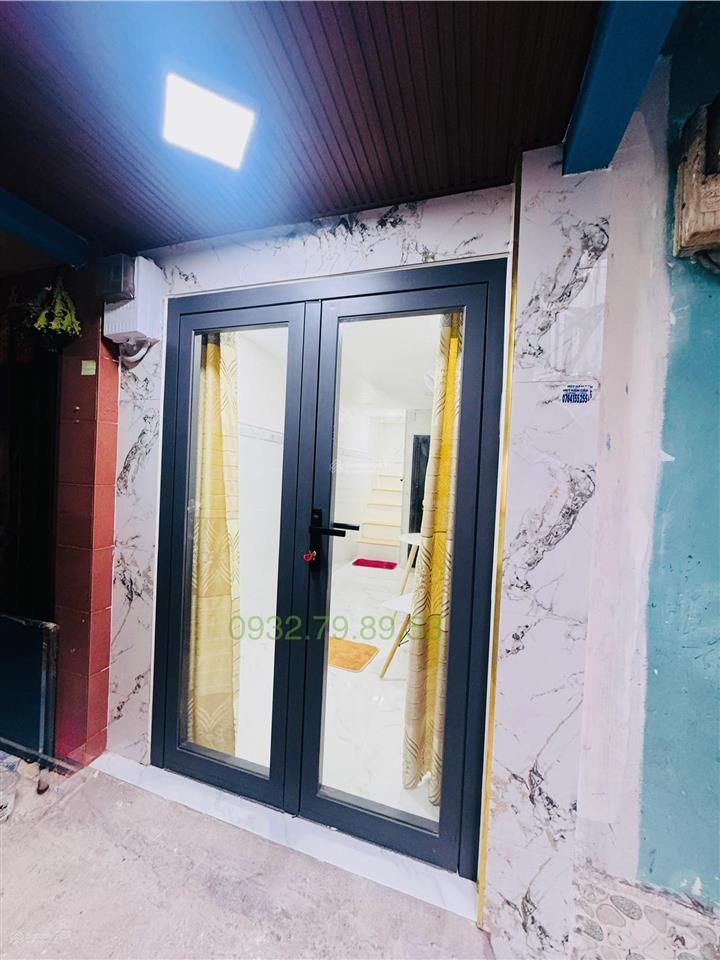 Nhà tân bình nhỉnh 1 tỷ không có căn thứ 2, dtst 18m2.