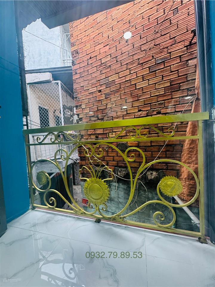 Nhà tân bình nhỉnh 1 tỷ không có căn thứ 2, dtst 18m2.