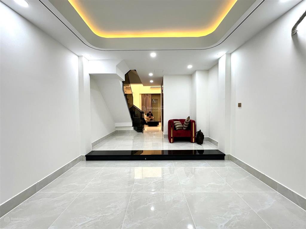 Nhà mới 6 tầng tân phú, đường 7m, xe hơi ngủ trong nhà.