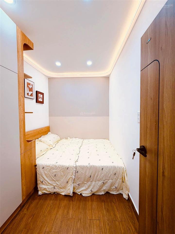 B.án nhà phú nhuận 4tỷ, nguyễn văn trỗi, hiếm có