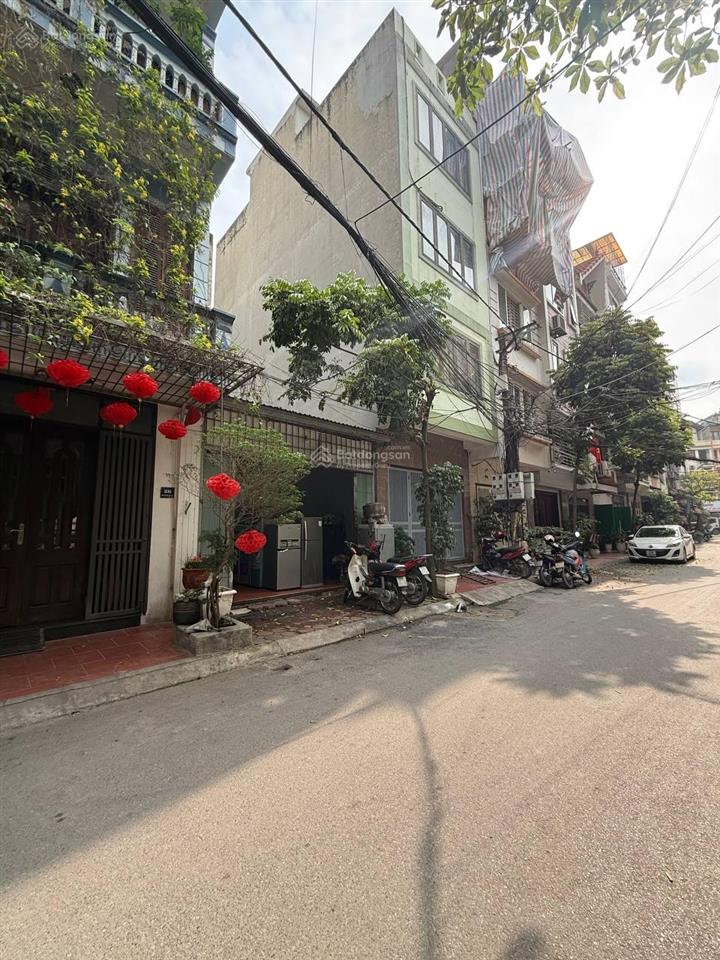 Bán đất tặng nhà  phân lô vỉa hè  văn quán  giá chỉ 12 tỷ