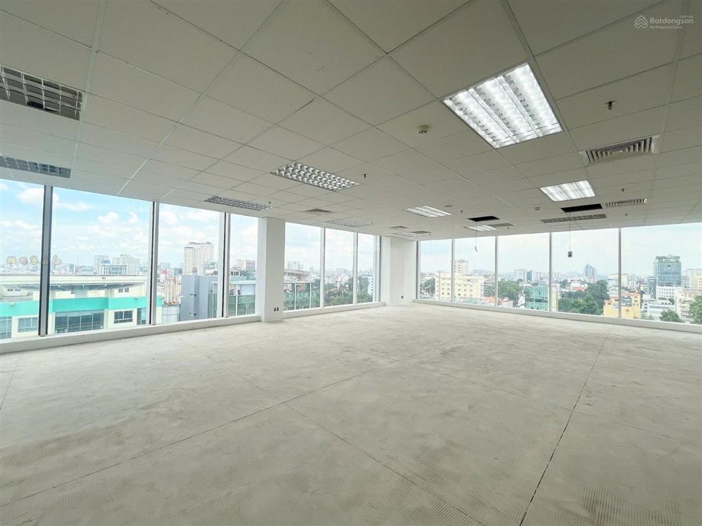 Ưu đãi hấp dẫn chủ đầu tư cho thuê vp hạng b + 163m2 tầng cao, tt quận 3 tòa nhà mới