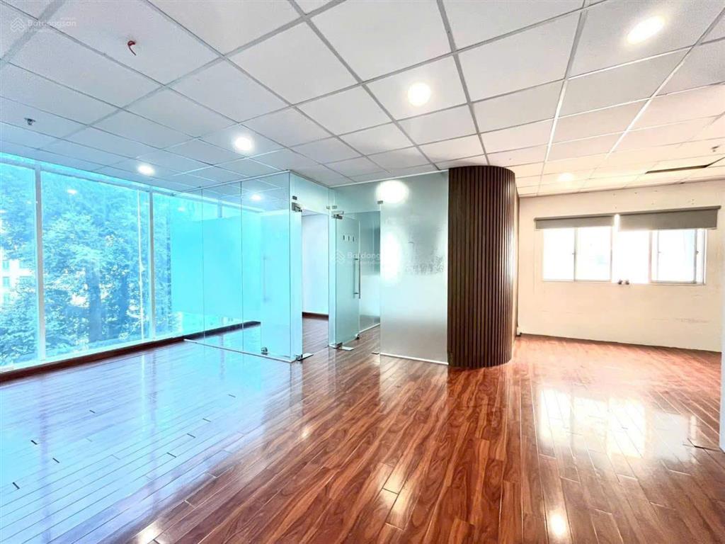 Cho thuê văn phòng 60m² ngay tt võ văn tần q3, tòa nhà chính chủ