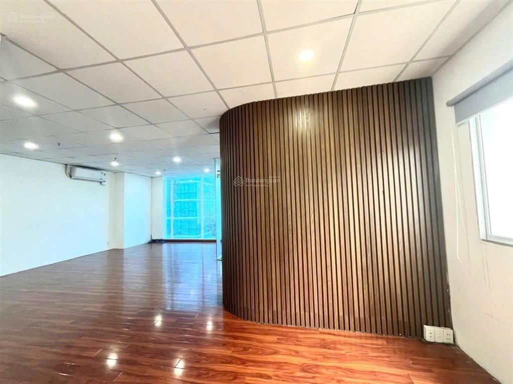 Cho thuê văn phòng 60m² ngay tt võ văn tần q3, tòa nhà chính chủ