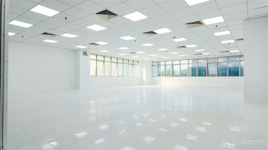 Chủ đầu tư cho thuê văn phòng 250m2 hạng b building 36 bùi thị xuân q1, giá cực tốt