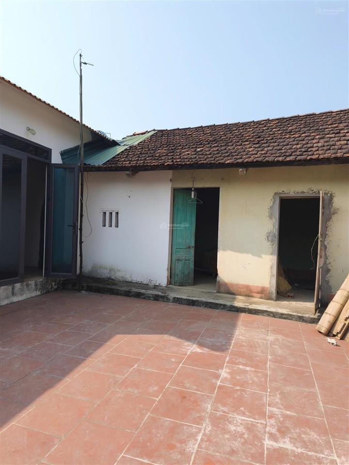 Bán lô đất sẵn nhà cấp 4 , 5 gian , sát khu công nghệ cao và các trường đại học