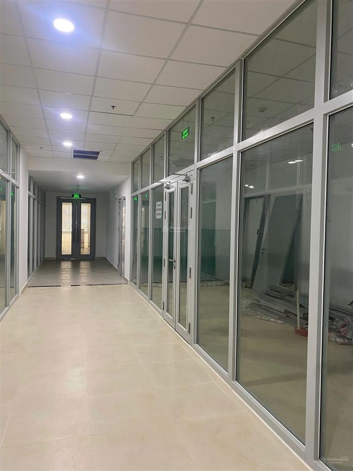 Cho thuê shophouse mặt tiền hành lang nội bộ dự án happy one central. 30m2 giá 6 triệu