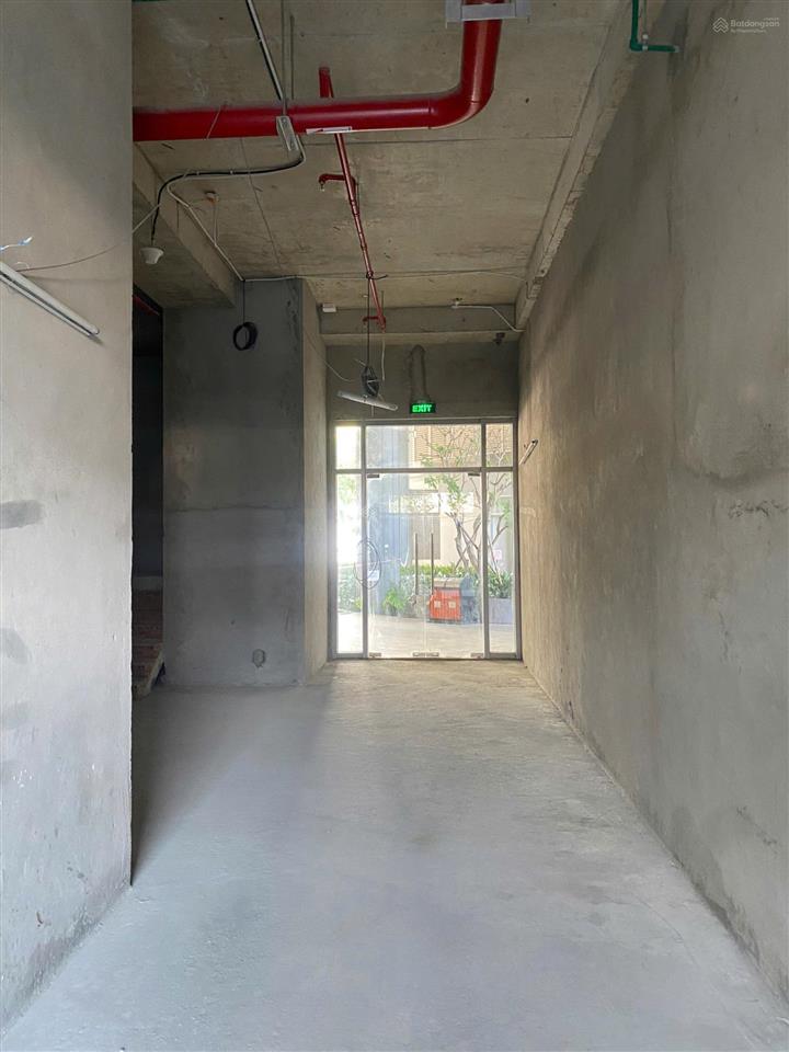 Bán shophouse tầng trệt 2 tầng, 2 mặt tiền happy one central. đã có sổ hồng, diện tích 189m2