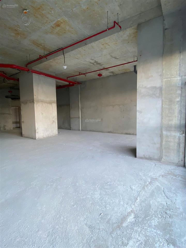 Bán shophouse tầng trệt 2 tầng, 2 mặt tiền happy one central. đã có sổ hồng, diện tích 189m2