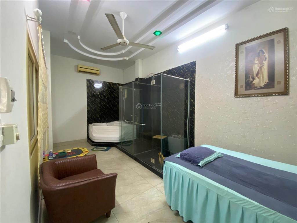 Cho thuê nhà phố 3 tầng, mặt tiền hà huy giáp, p. an phú đông.
