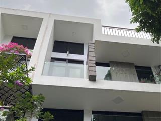 Nhà phố (mới 98%)  phường cát lái q2  khu an ninh 24/24  giá 10,3 tỷ ( đã giảm 500 triệu)