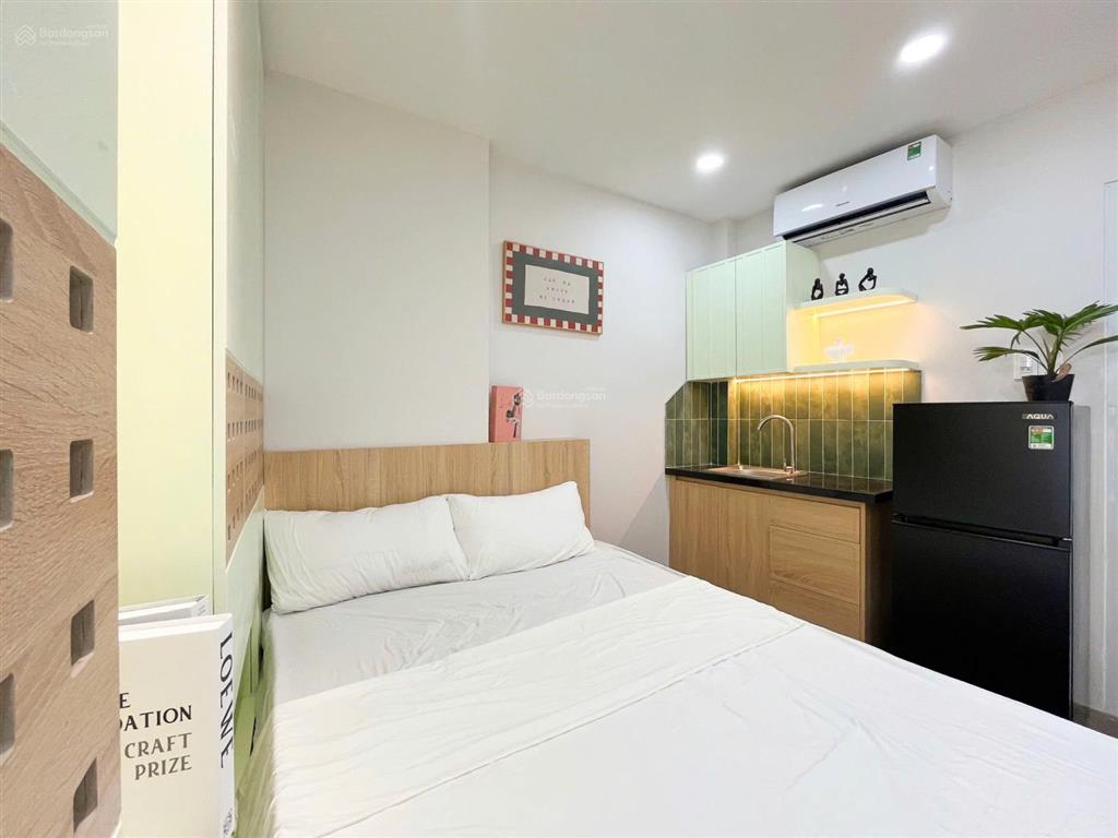 Siêu phẩm khai trương căn hộ ban côngcửa sổ full nt mới 100% ngay gần nguyễn văn trỗi mới