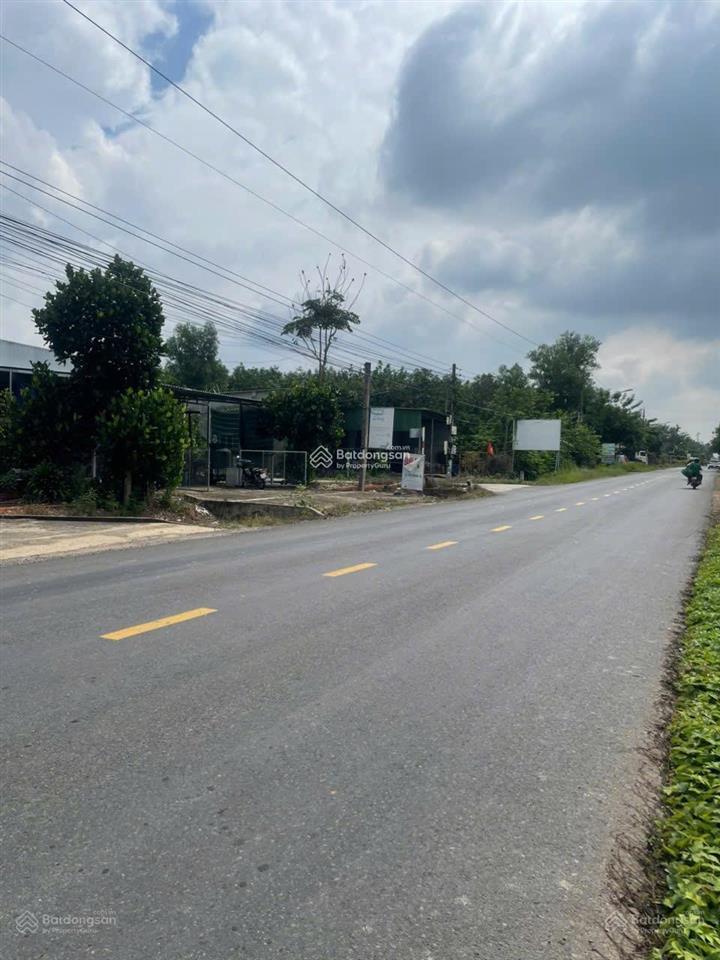 Bán đất mặt tiền đường dt741  giá 1 tỷ 2