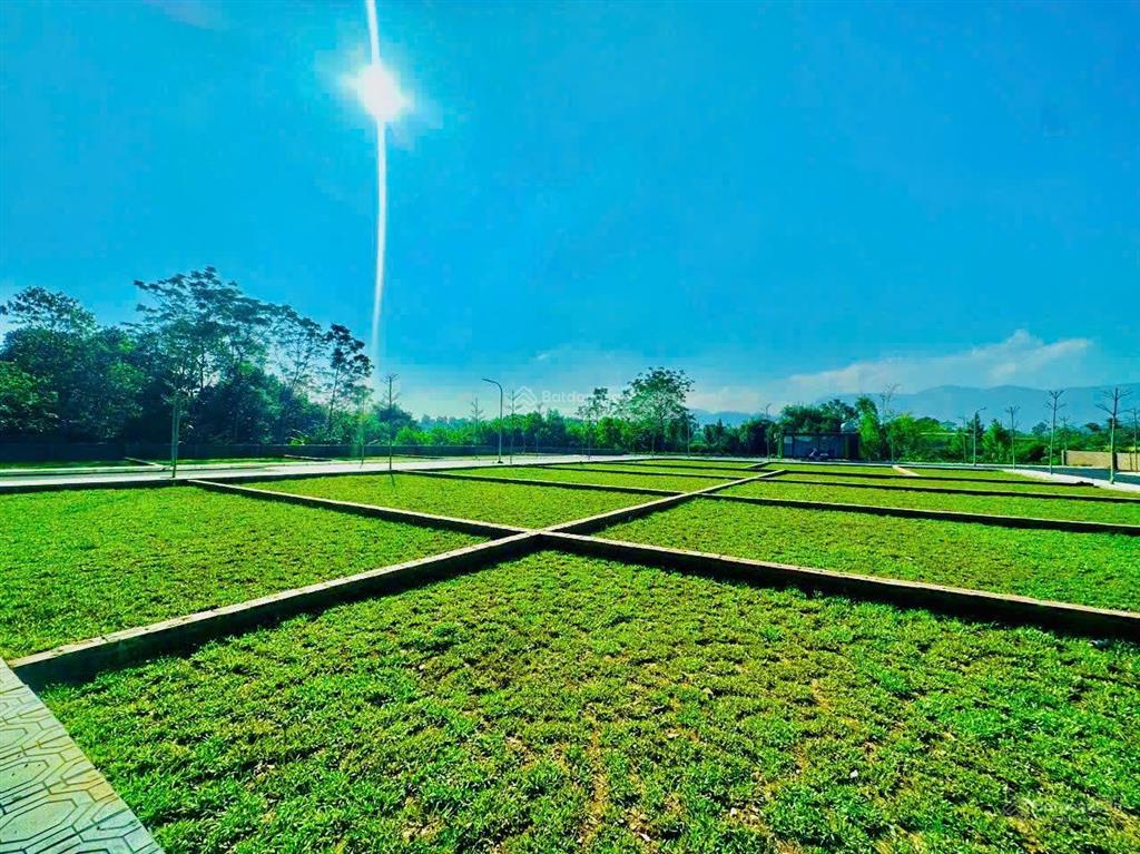 Bán đất hoà lạc giá tốt rẻ! 100m2 tại đường 21a, xã phú cát, quốc oai, hà nội, 20 triệu/m2