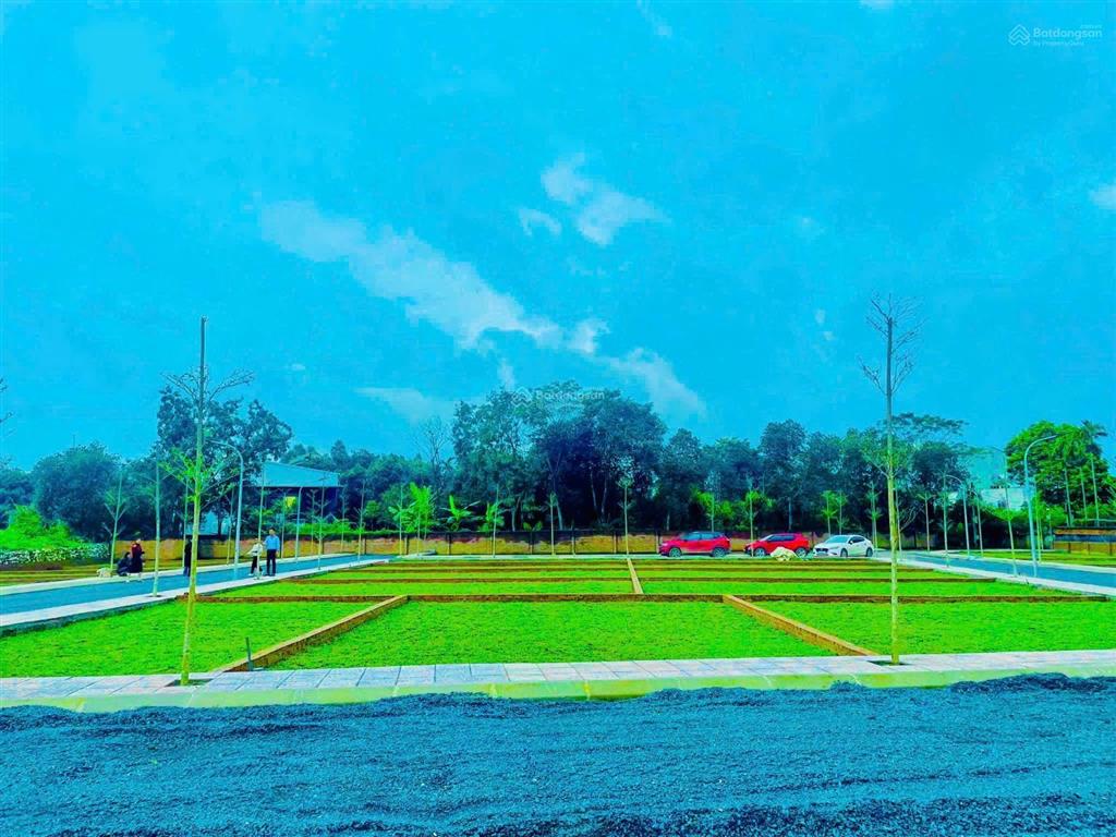 Bán đất hoà lạc giá tốt rẻ! 100m2 tại đường 21a, xã phú cát, quốc oai, hà nội, 20 triệu/m2