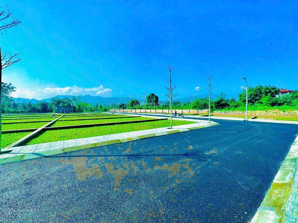 Bán đất hoà lạc giá tốt rẻ! 100m2 tại đường 21a, xã phú cát, quốc oai, hà nội, 20 triệu/m2