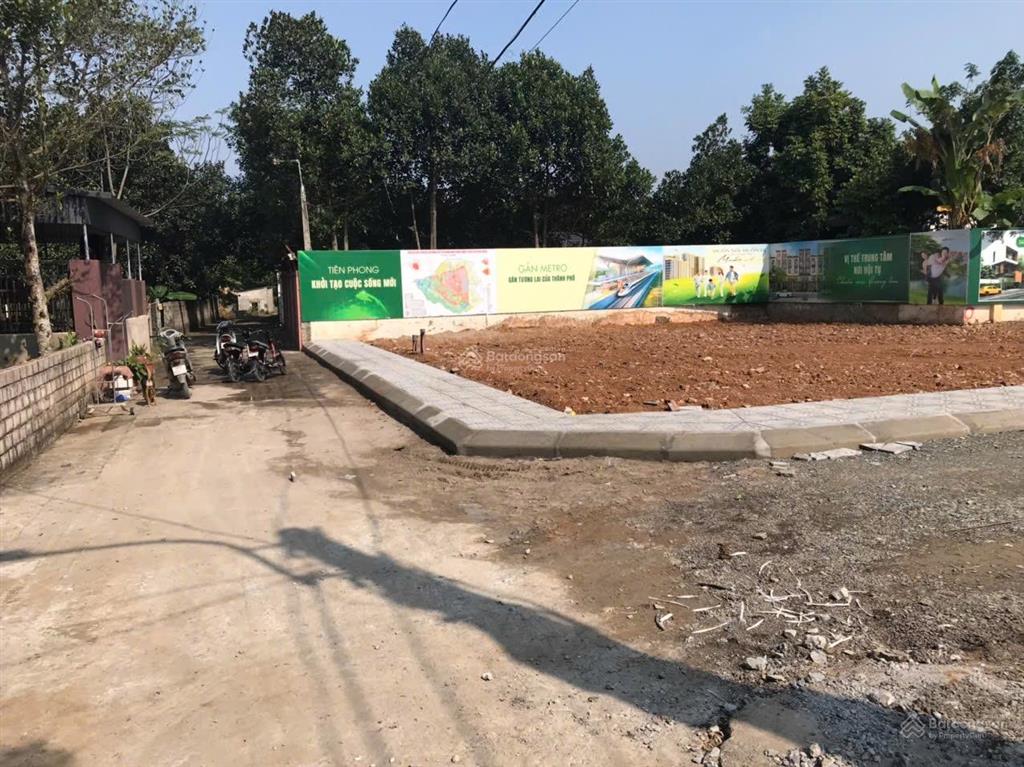 Bán đất tại láng hòa lạc, 20 triệu / m2, 100m2, pháp lý đầy đủ. xem sớm ạ