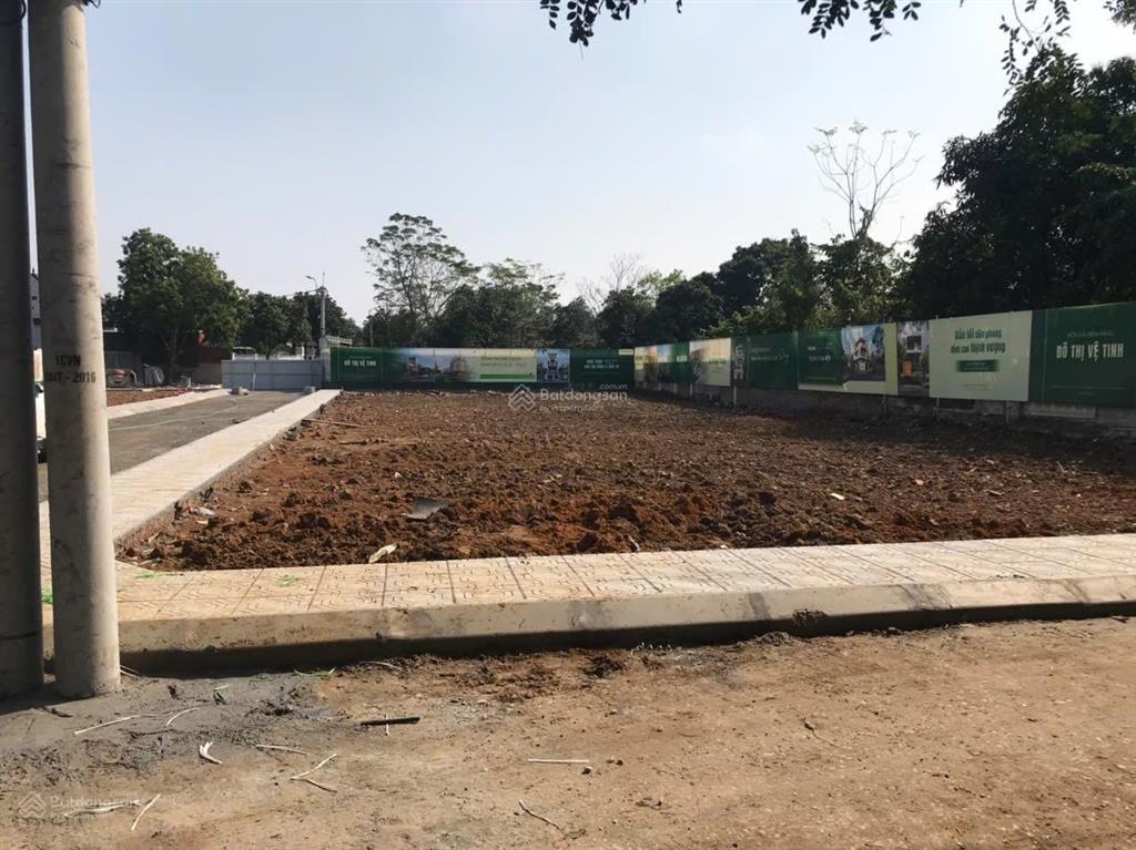 Bán đất tại láng hòa lạc, 20 triệu / m2, 100m2, pháp lý đầy đủ. xem sớm ạ